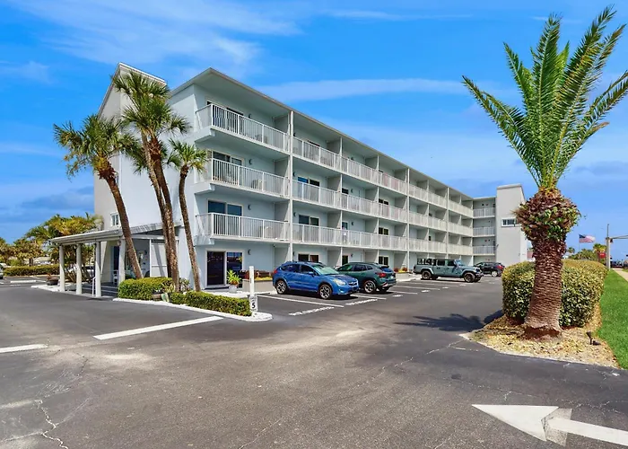 Mariners Cove 302