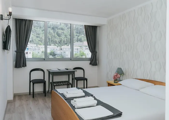 Hotels in Ploce (Dubrovnik-Neretva)