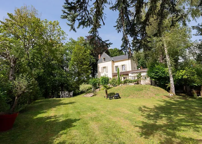 VILLA NOTRE DAME face au Château fort Sedan