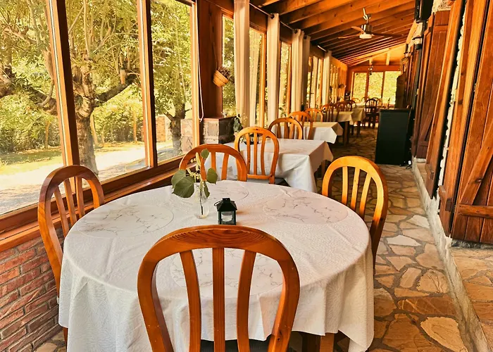 Hotel de Montaña Uson Hecho