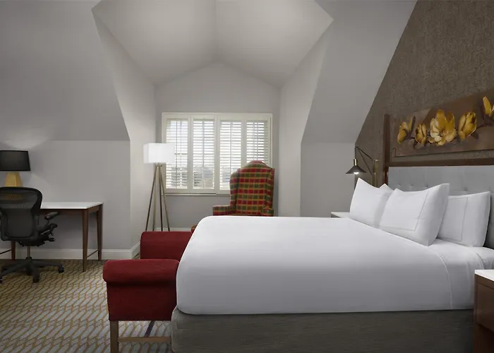 Virginia Crossings Hotel, Tapestry Collection By Hilton