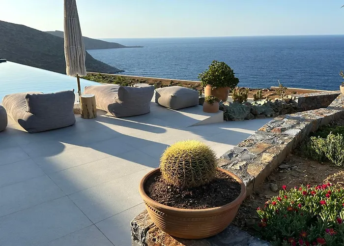 Hoteles en Agia Pelagia (Creta)
