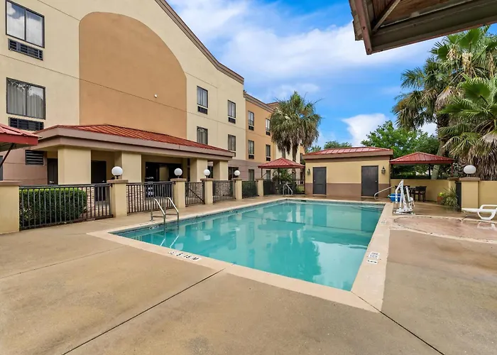 Comfort Suites Daphne - Mobile East Bay
