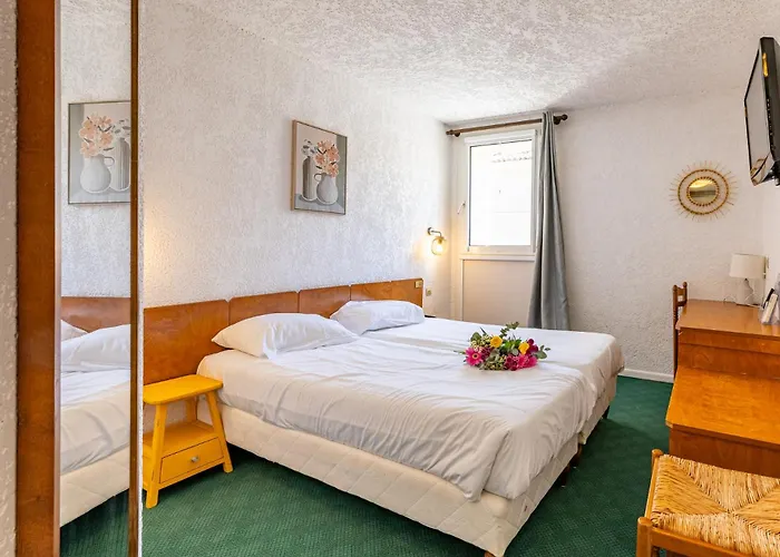 Hotels in Saint-Gilles (Gard)