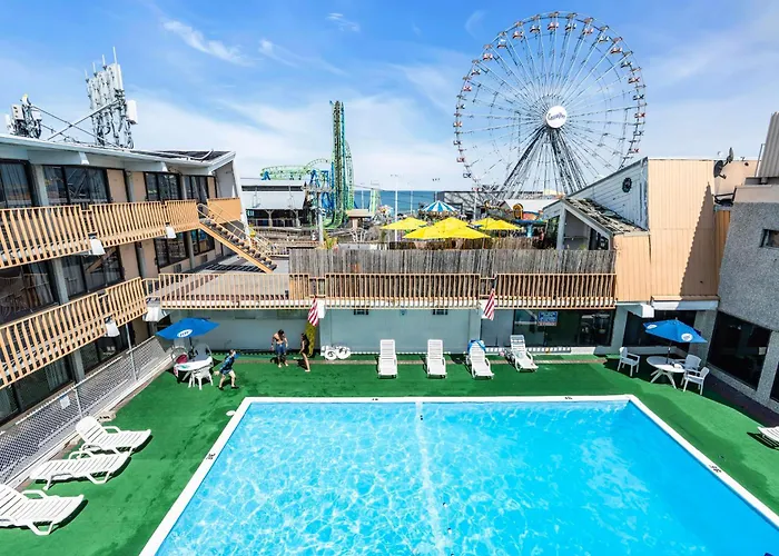Aztec Ocean Resort