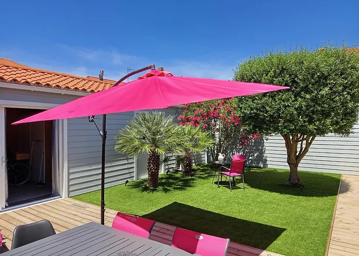 Chambre et salle d'eau dans dépendance 20 m2, vélos Les Sables-dʼOlonne