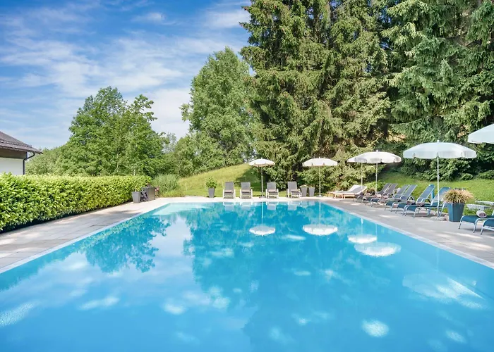 Romantik Hotel Die Gersberg Alm Mit Panoramablick Auf Salzburg