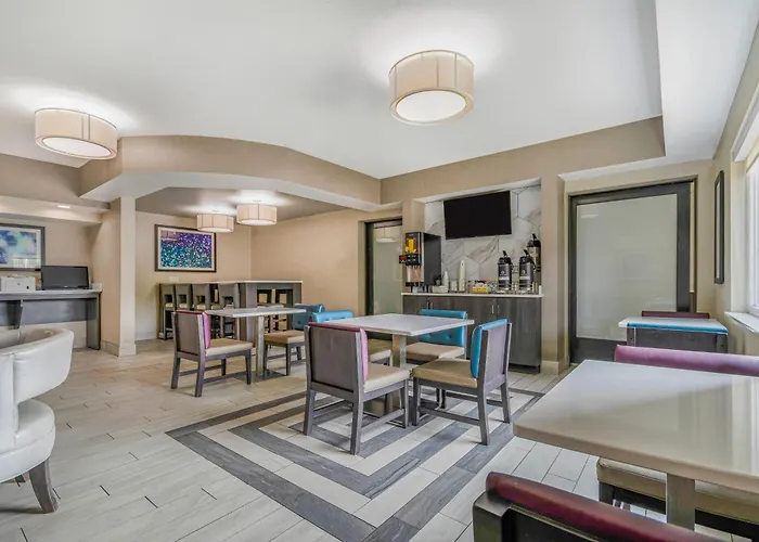 Hotels in Batavia