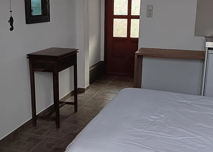 Hôtels à Armenistis (Ikaria)