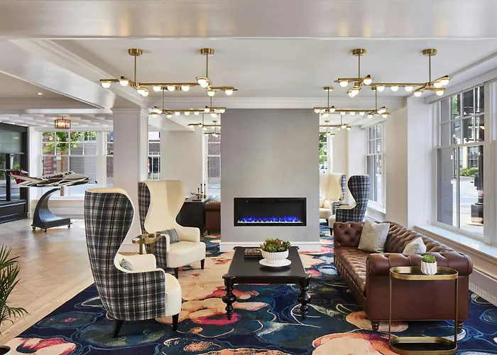 Grand Forks Hotels