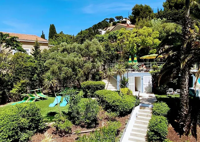 Royal Cottage Pamela Hotel Cassis