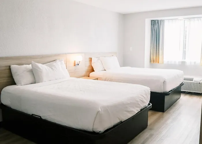 Microtel Inn & Suites By Wyndham Gulf Shores