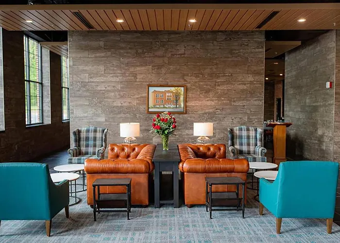 White Sulphur Springs Hotels