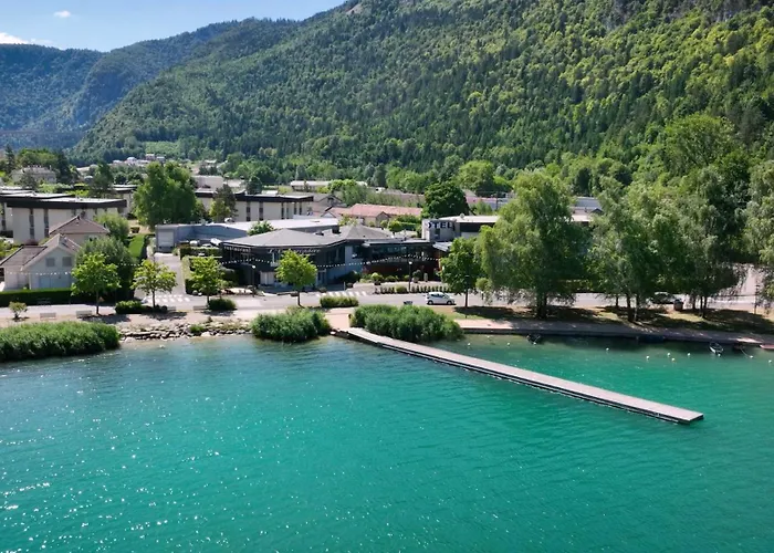 Nantua Hotels