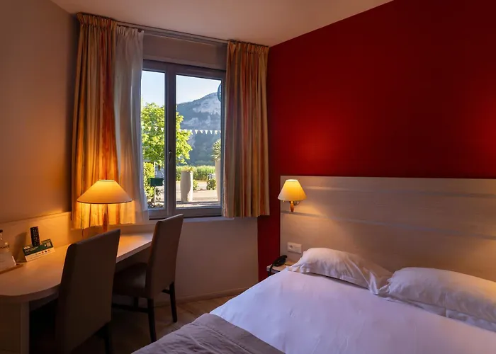 Hotels in Nantua