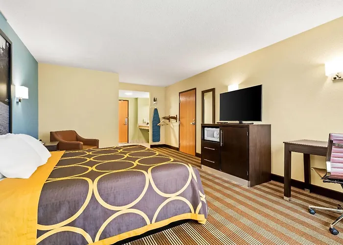 Osseo Hotels