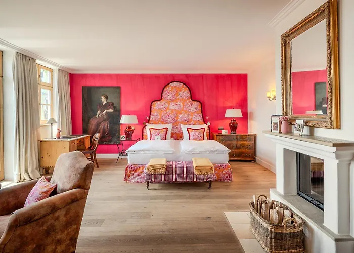 Hotels in Aying