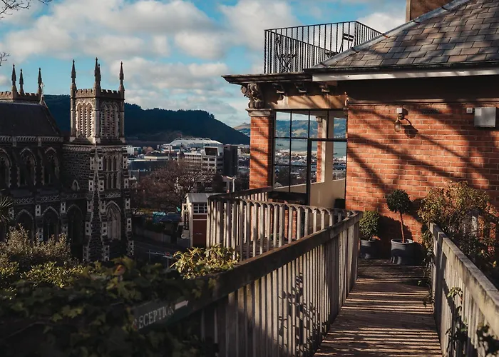 Dunedin House- Boutique Hotel