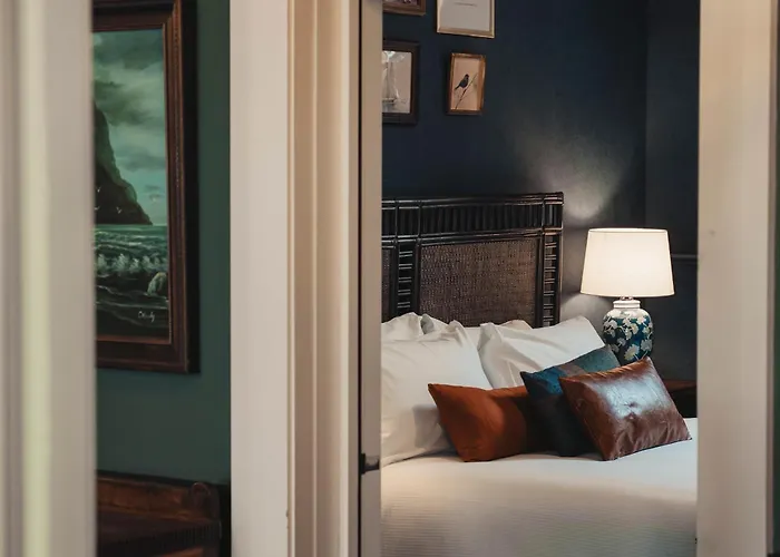 Dunedin House- Boutique Hotel