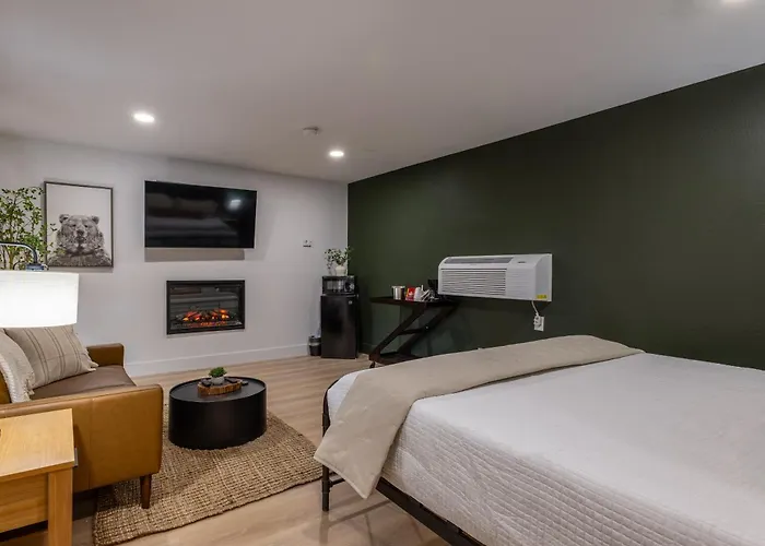 Timberlodge Inn
