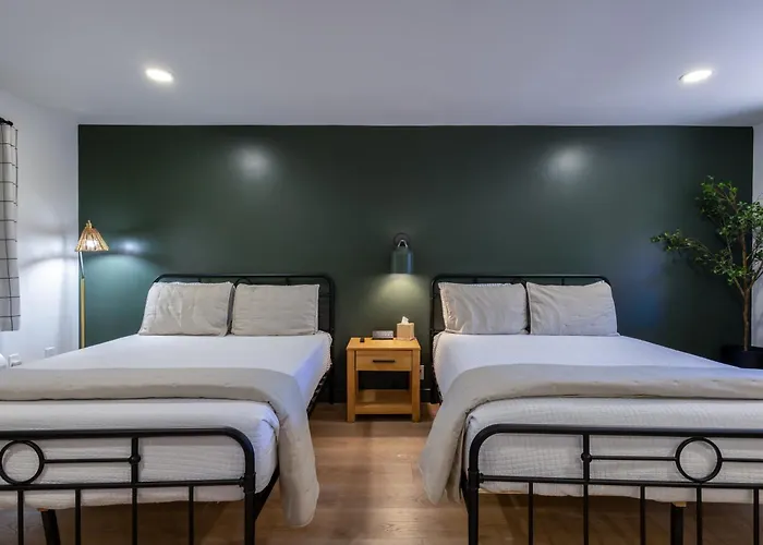 Timberlodge Inn