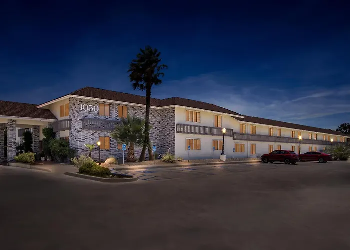 Ridgecrest Hotels
