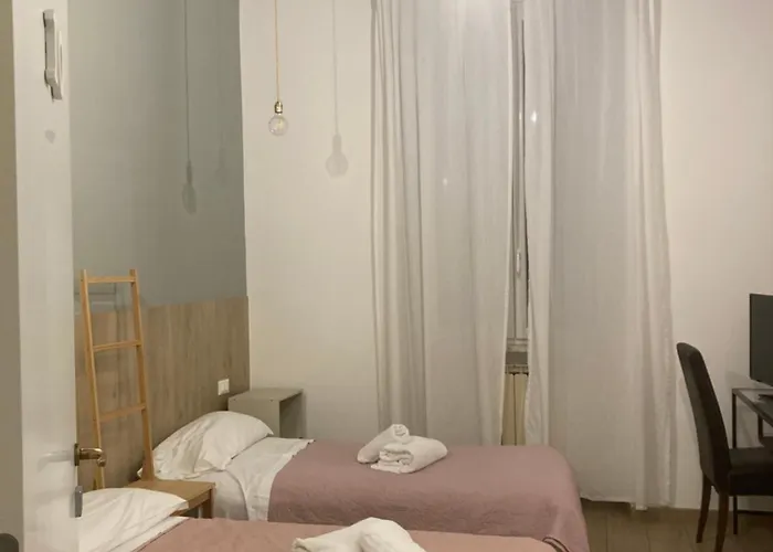 Bella Napoli Guesthouse Trattoria Pizzeria La Spezia