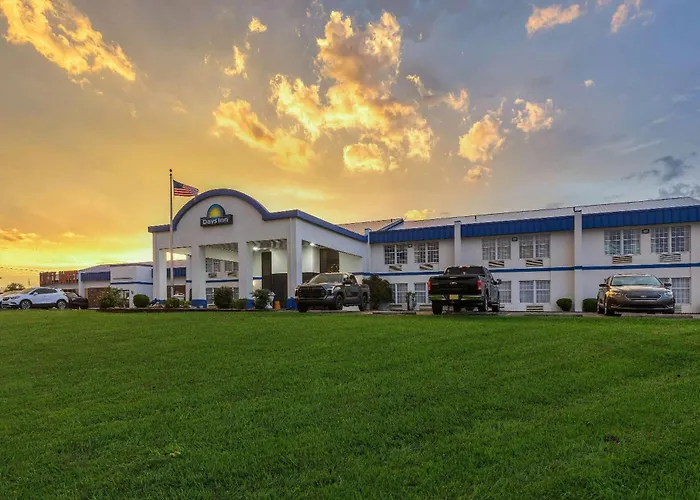 Days Inn By Wyndham Madisonville