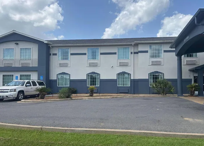 Winnfield Hotels