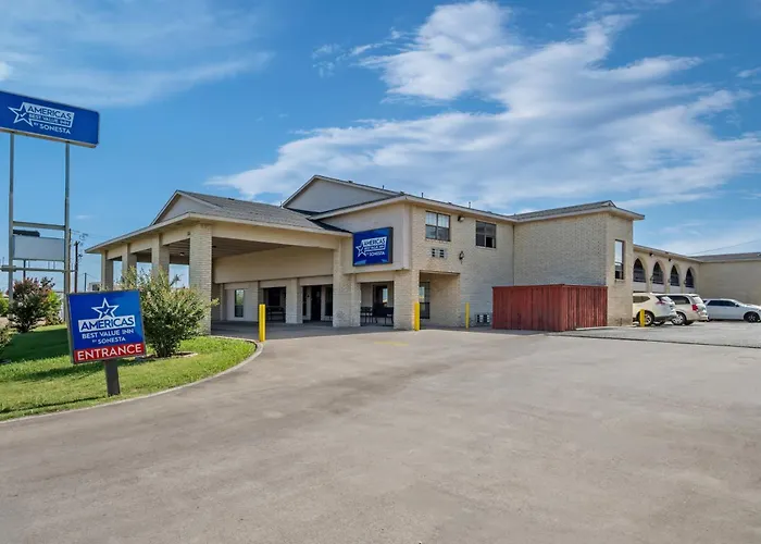 Midlothian Hotels