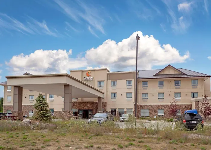 Valemount Hotels