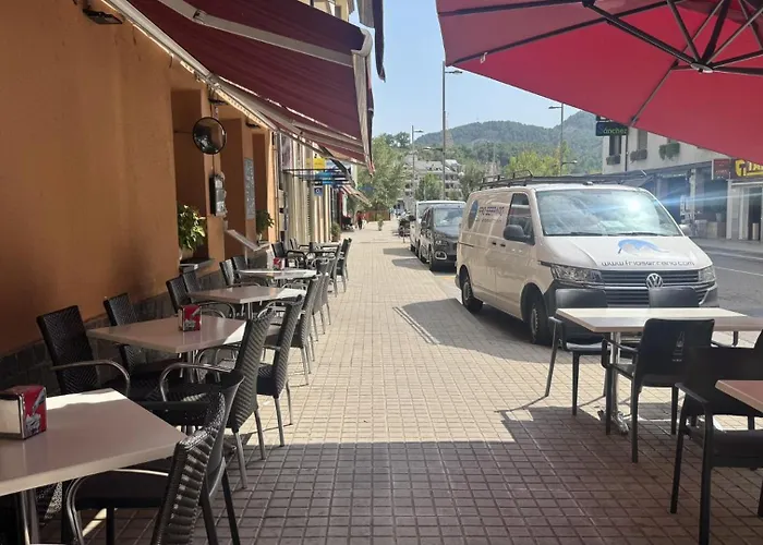 Hostal Pirineos Aínsa
