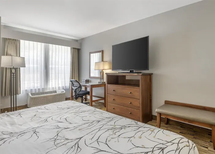 Cascade Locks Hotels