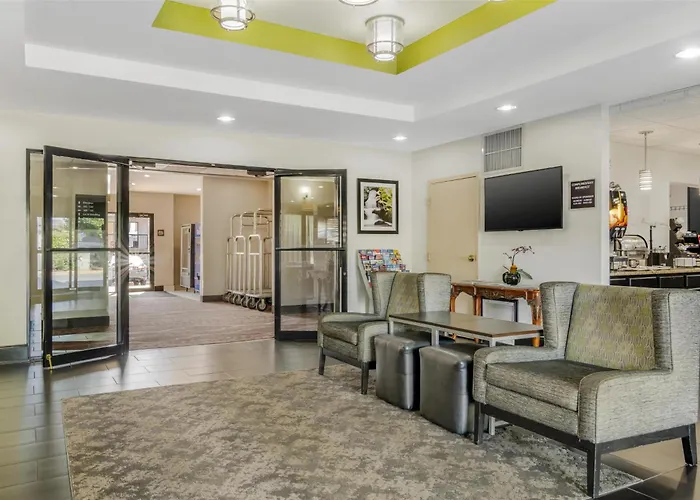Best Western Commerce Inn