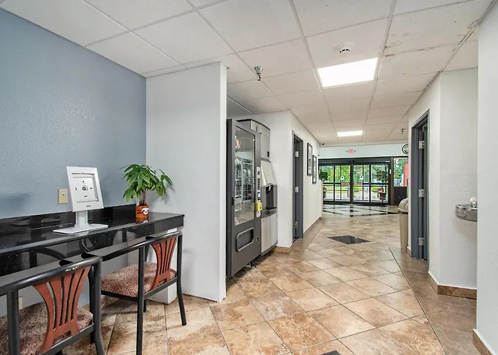 Days Inn & Suites By Wyndham Mt Pleasant