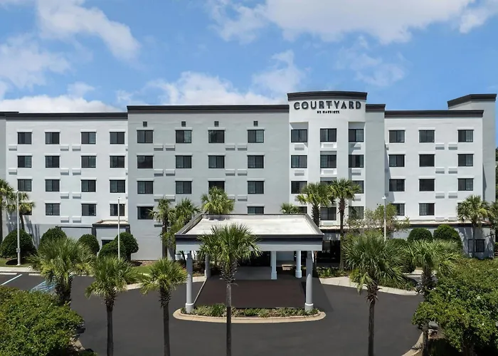 Courtyard By Marriott Pensacola Downtown
