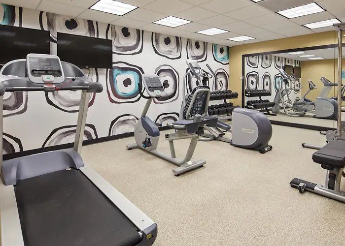 Tuscumbia Hotels
