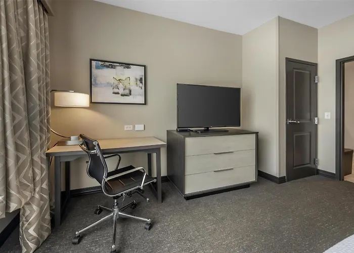 Jackson Hotels