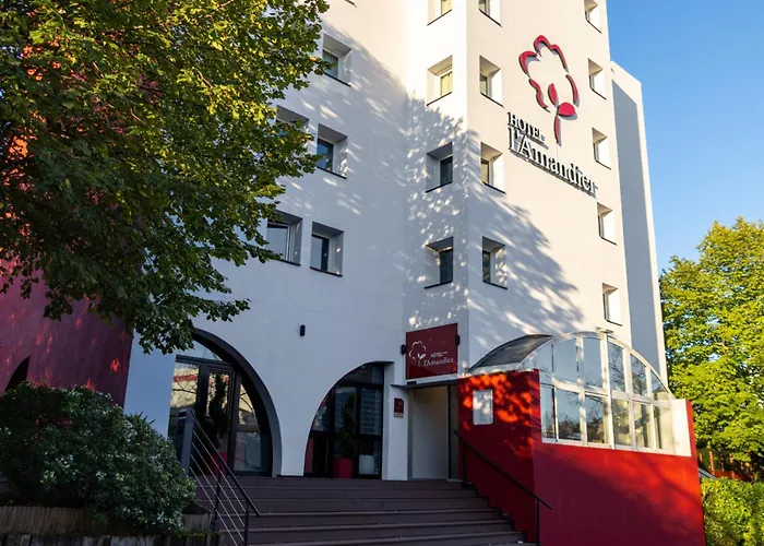 Hôtel l'Amandier Nanterre
