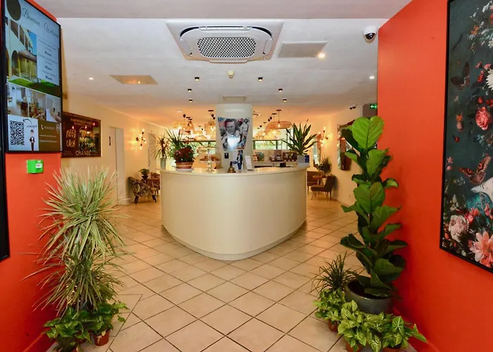 Sure Hotel By Best Western Gemenos En Provence