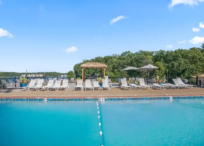 Osage Beach Hotels