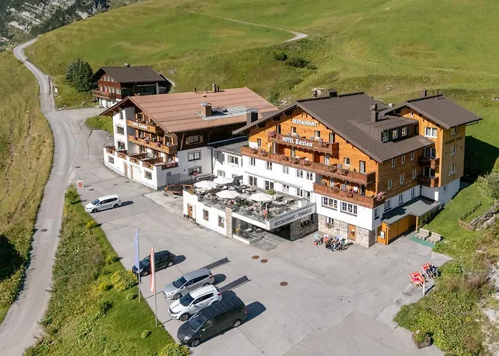Sporthotel Enzian Zürs