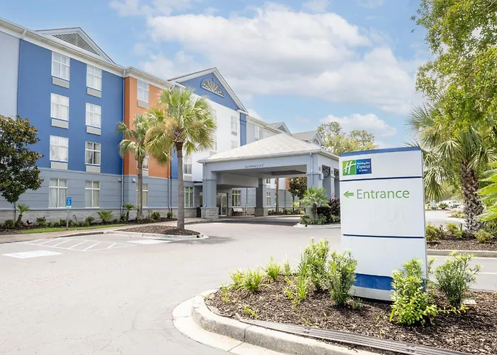 Holiday Inn Express Hotel & Suites Charleston - Northwoods By Ihg North Charleston