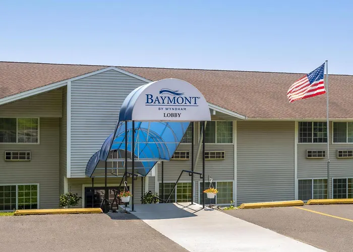 Baymont By Wyndham Duluth Spirit Mountain Hotel