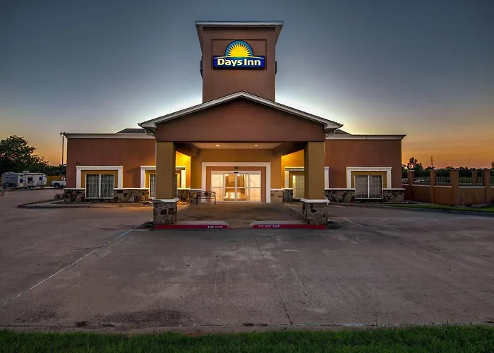 Days Inn By Wyndham Rockdale Texas