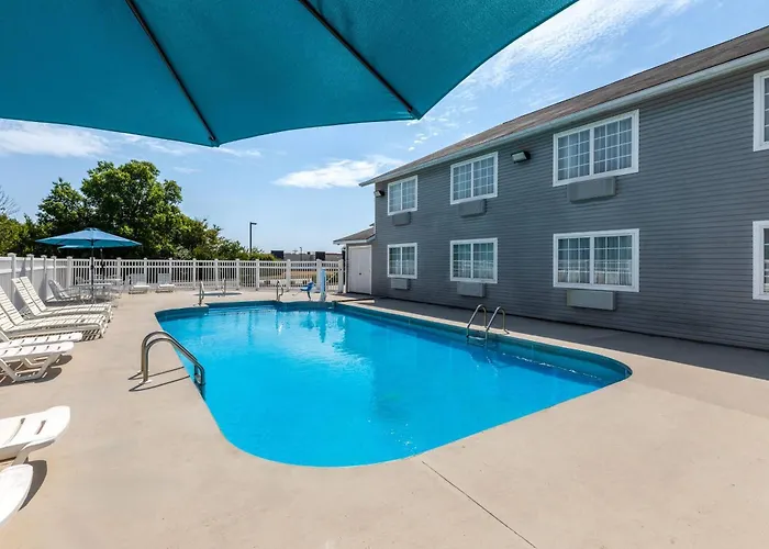 Days Inn By Wyndham Mountain Home