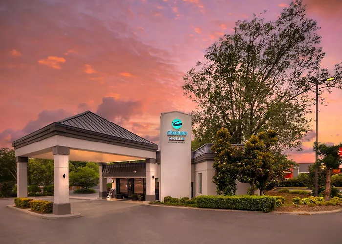 Clarion Pointe Morrow - Atlanta South Hotel
