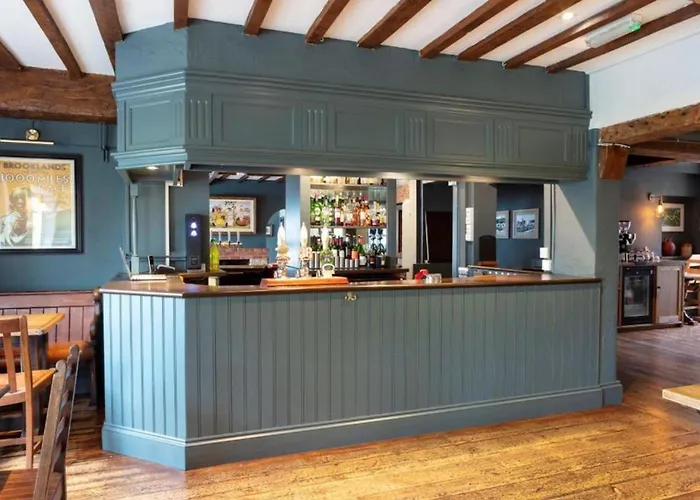 The Rose & Crown, Ashbury