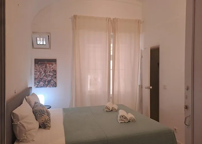 OlhãOmirante Guesthouse