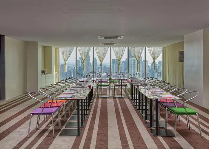 Amira Luxury At Novotel Suites Manila Near Makati And Bgc